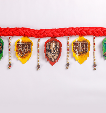 Toran valances